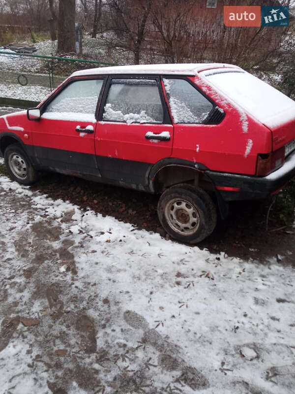 Хэтчбек ВАЗ / Lada 2109 1989 в Самборе