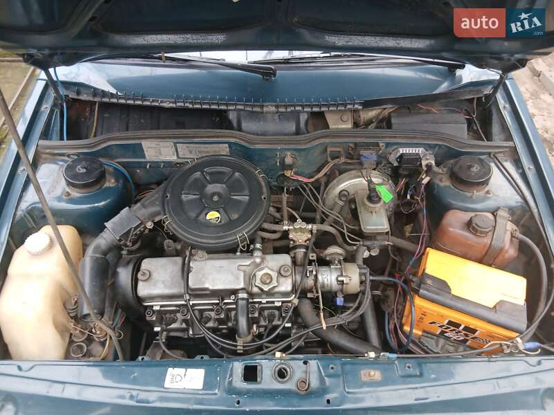 Хэтчбек ВАЗ / Lada 2109 1999 в Вознесенске