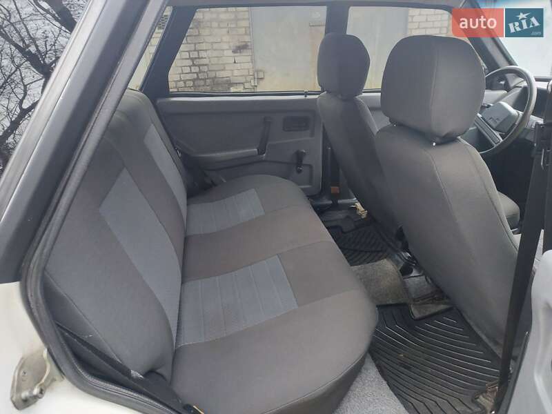 Хэтчбек ВАЗ / Lada 2109 1990 в Запорожье