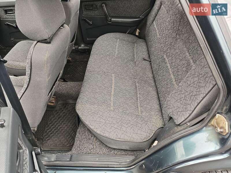 Хэтчбек ВАЗ / Lada 2109 2004 в Броварах