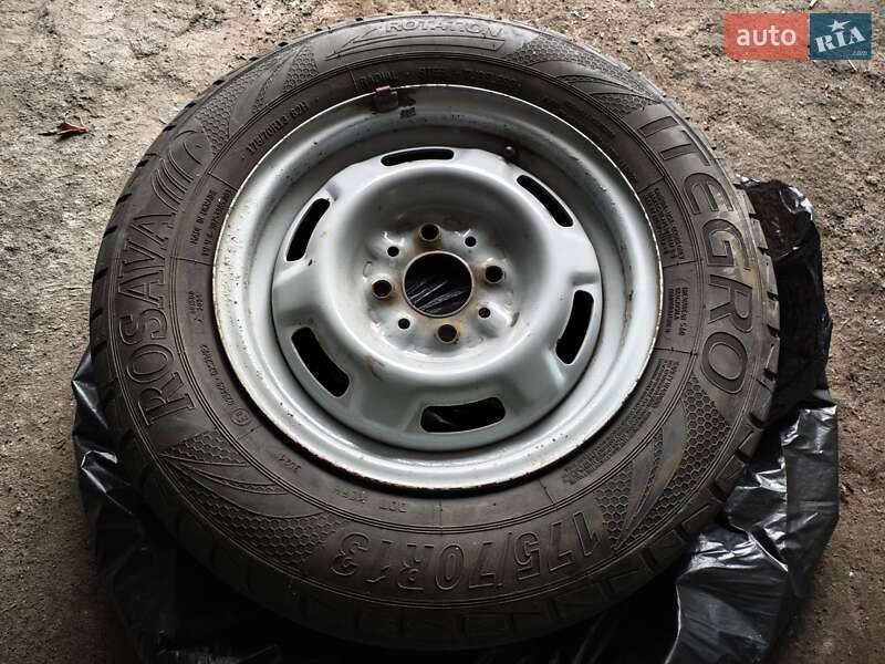 Хэтчбек ВАЗ / Lada 2109 2004 в Броварах