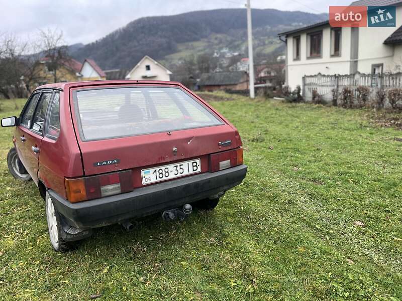 Хетчбек ВАЗ / Lada 2109 1993 в Коломиї фото 5 Хетчбек ВАЗ / Lada 2109 1993 в Коломиї