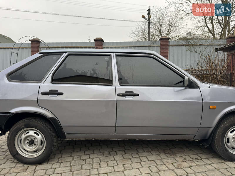 Хэтчбек ВАЗ / Lada 2109 2006 в Львове фото 3 Хэтчбек ВАЗ / Lada 2109 2006 в Львове