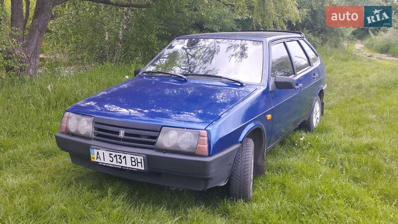 Хэтчбек ВАЗ / Lada 2109 2002 в Переяславе