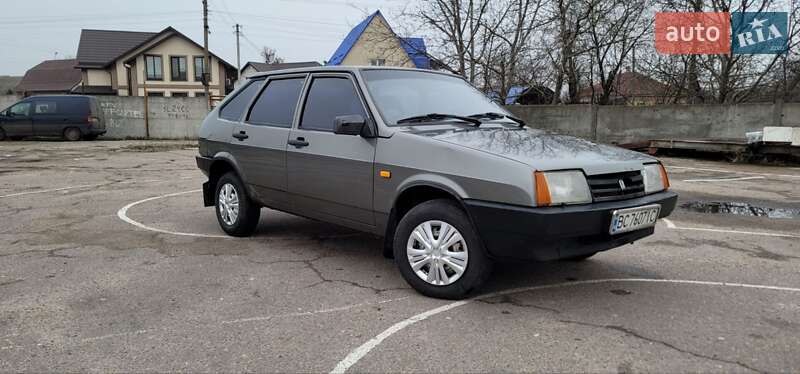 ВАЗ / Lada 2109 2002 ВАЗ / Lada 2109 2002