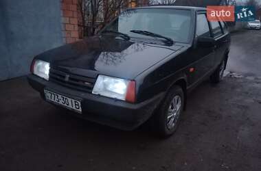 Хэтчбек ВАЗ 2109 2003 в Ромнах