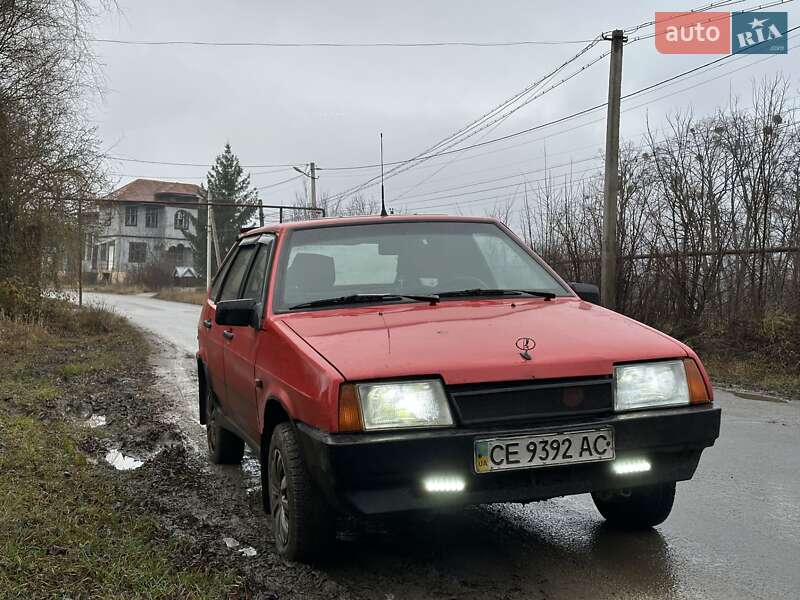 Хэтчбек ВАЗ / Lada 2109 1992 в Черновцах