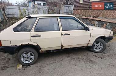 Хэтчбек ВАЗ / Lada 2109 1990 в Гайвороне