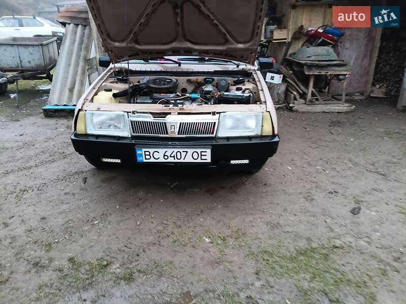 Хэтчбек ВАЗ / Lada 2109 1992 в Львове фото 6 Хэтчбек ВАЗ / Lada 2109 1992 в Львове