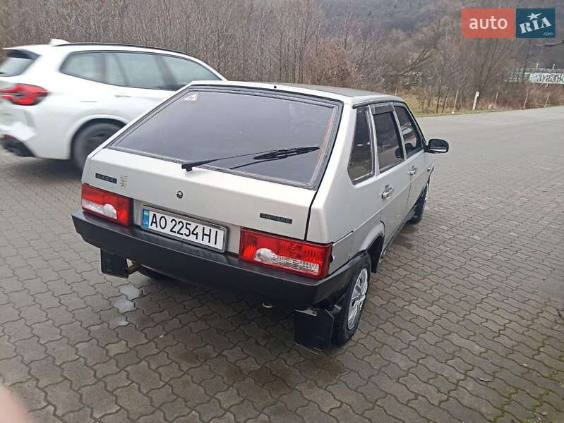 Хэтчбек ВАЗ / Lada 2109 2006 в Сваляве фото 4 Хэтчбек ВАЗ / Lada 2109 2006 в Сваляве