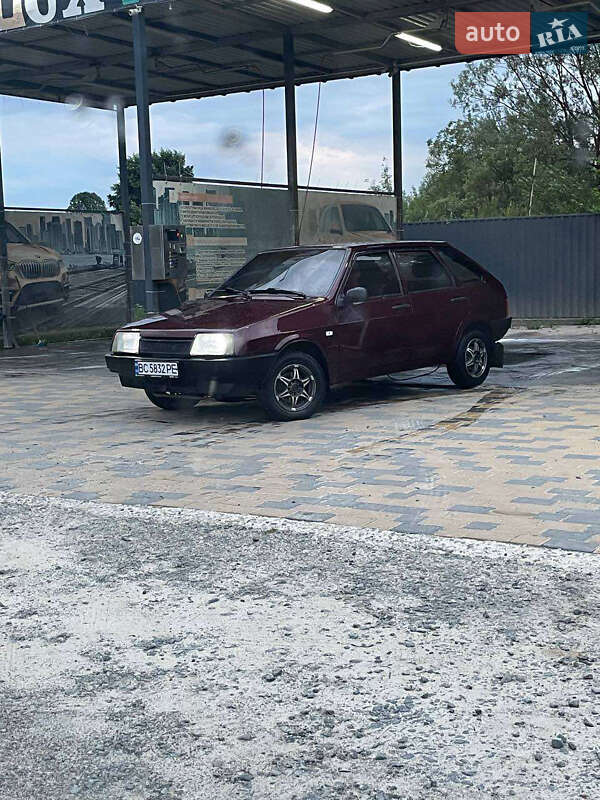 Хэтчбек ВАЗ / Lada 2109 1993 в Львове фото 9 Хэтчбек ВАЗ / Lada 2109 1993 в Львове