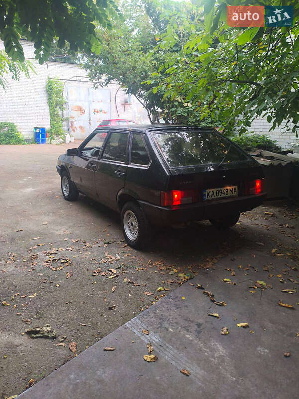 Хэтчбек ВАЗ / Lada 2109 2009 в Киеве