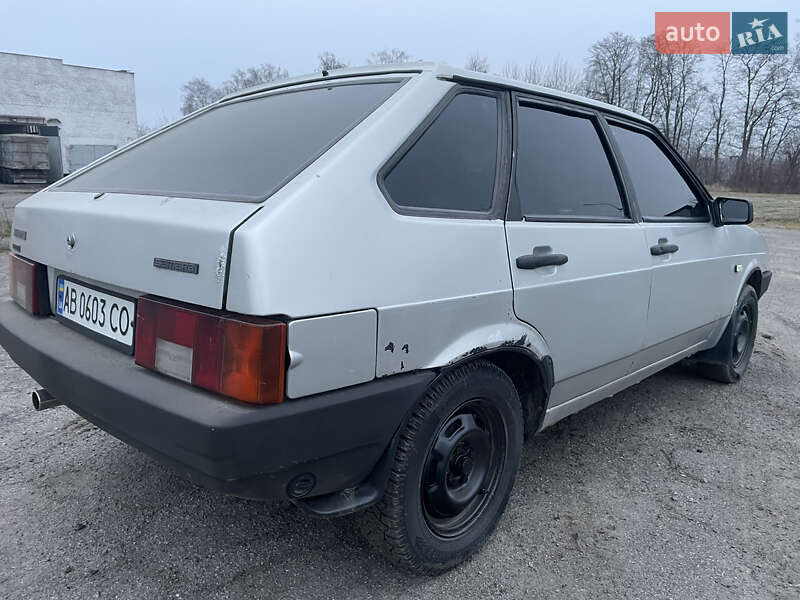 Хетчбек ВАЗ / Lada 2109 2002 в Вороновиці