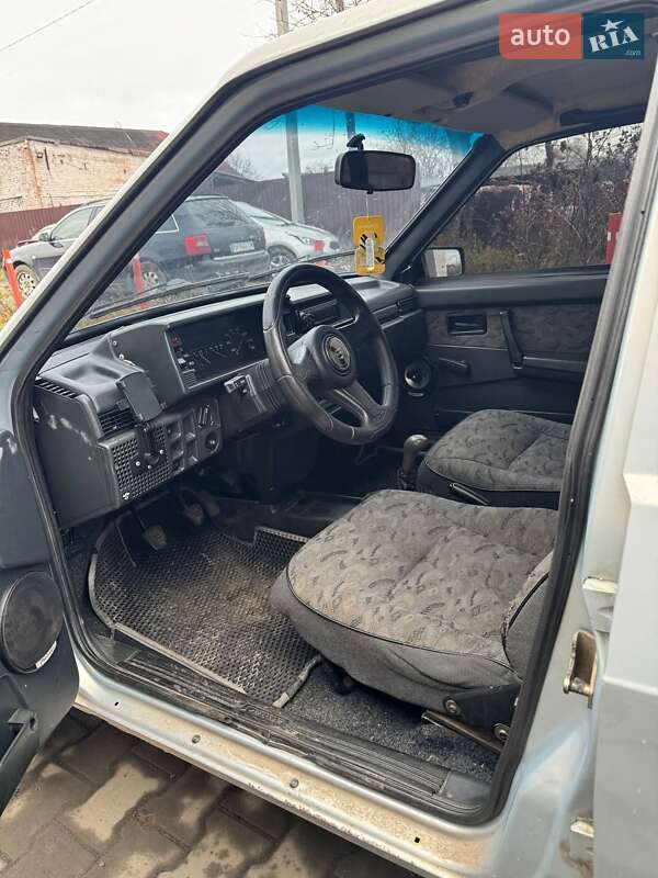 Хетчбек ВАЗ / Lada 2109 2004 в Звягелі