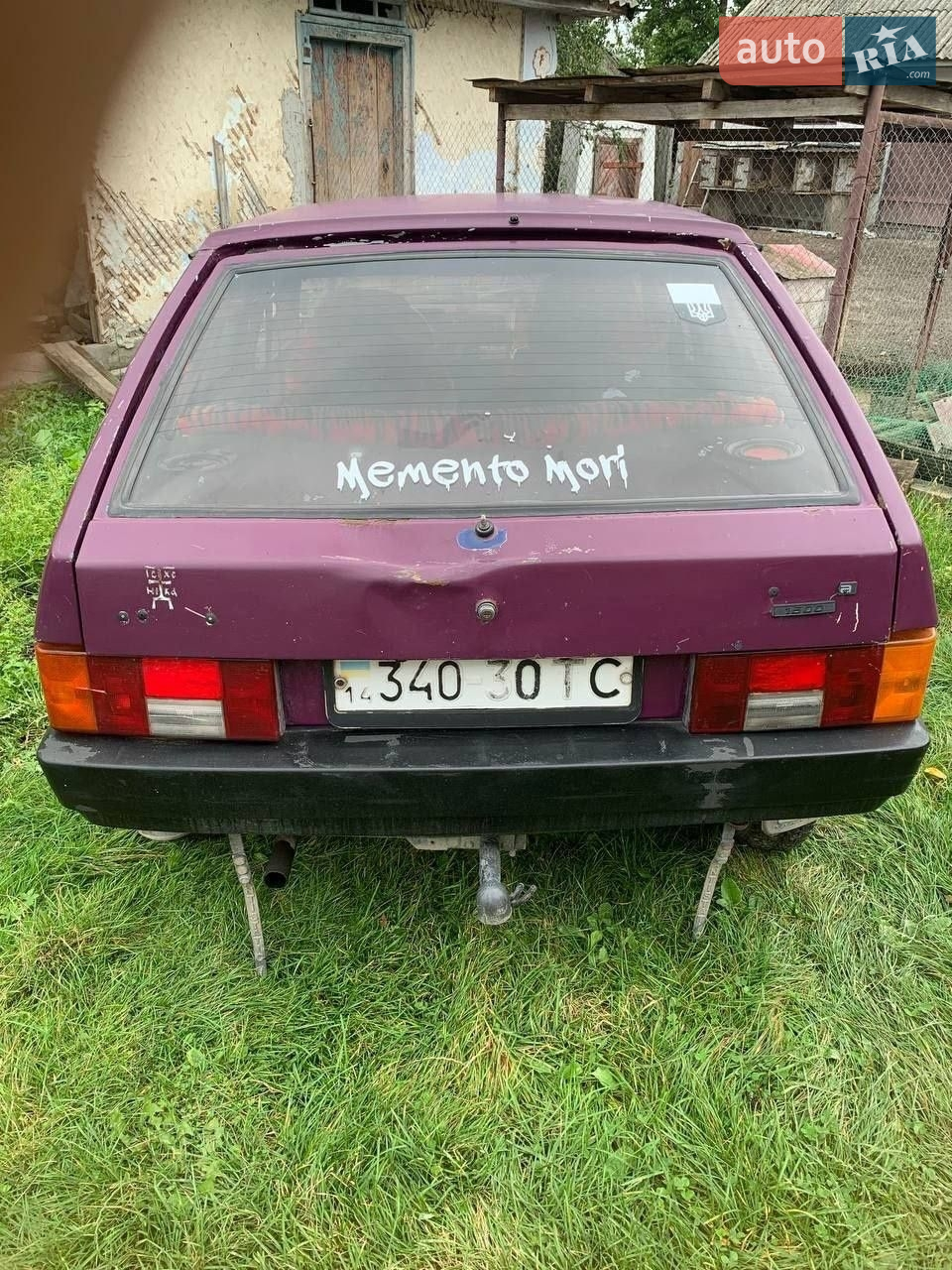 96.року випуску1. 5 двигун, резина непогана бензин коробка 5 ступка салон чистий акуратний, пороги цілі є незначні нюанси по кузові все видно на фото непряцює спідометр  "Невеликий Торг"