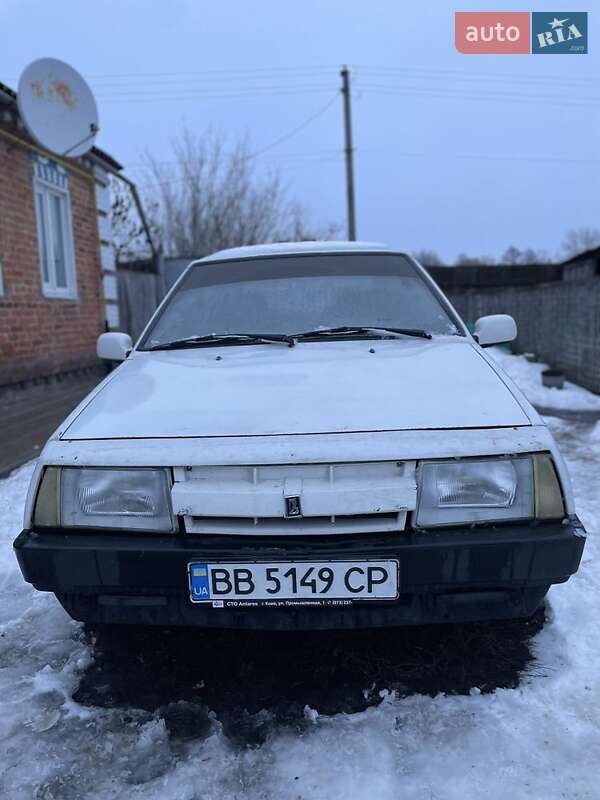 Хэтчбек ВАЗ / Lada 2109 1988 в Богодухове