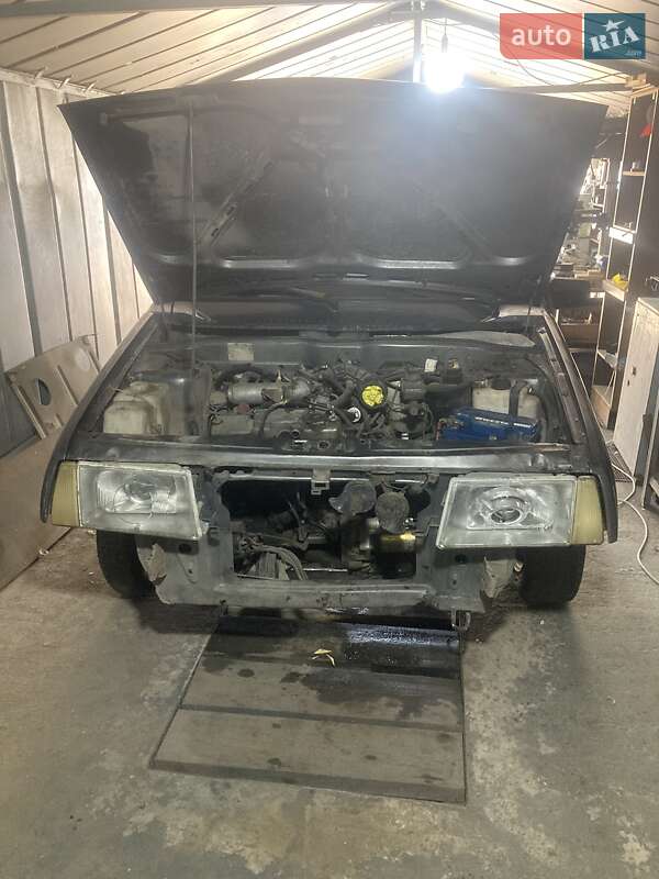 Хэтчбек ВАЗ / Lada 2109 2004 в Днепре фото 2 Хэтчбек ВАЗ / Lada 2109 2004 в Днепре