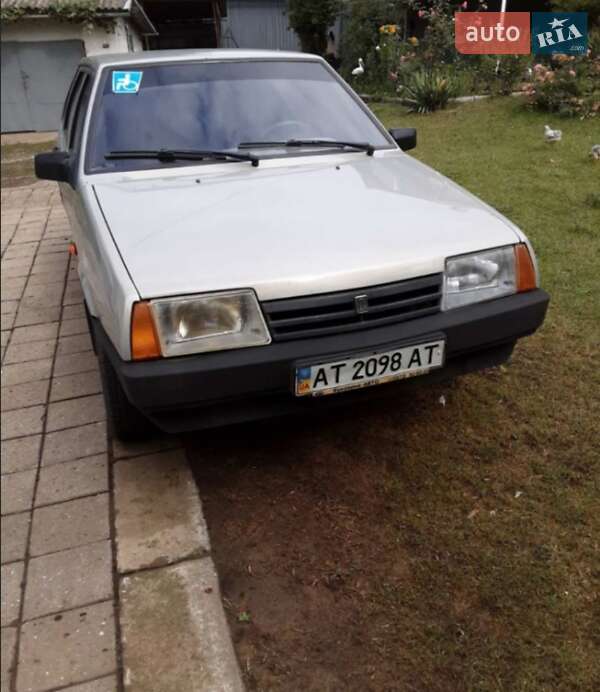 Хетчбек ВАЗ / Lada 2109 2008 в Івано-Франківську