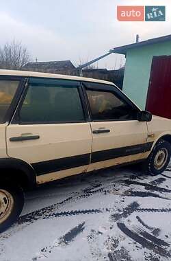 Хетчбек ВАЗ 2109 1993 в Зміїві