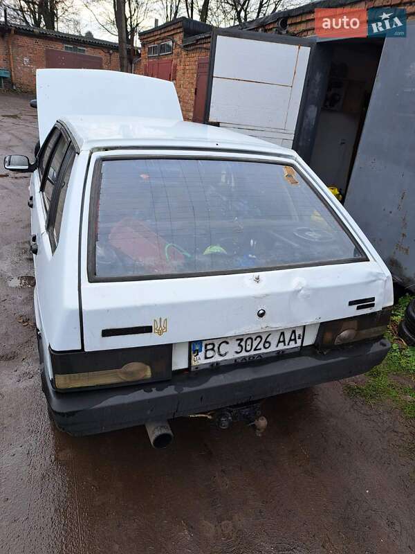 Хэтчбек ВАЗ / Lada 2109 1993 в Сокале