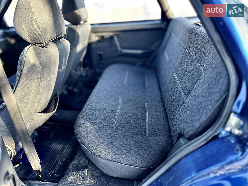 Хэтчбек ВАЗ / Lada 2109 2006 в Мирополе