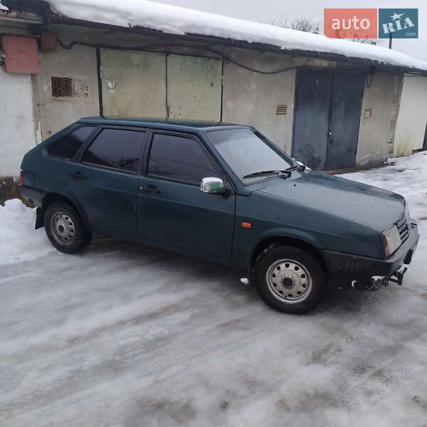 Хэтчбек ВАЗ / Lada 2109 2000 в Калуше фото Хэтчбек ВАЗ / Lada 2109 2000 в Калуше