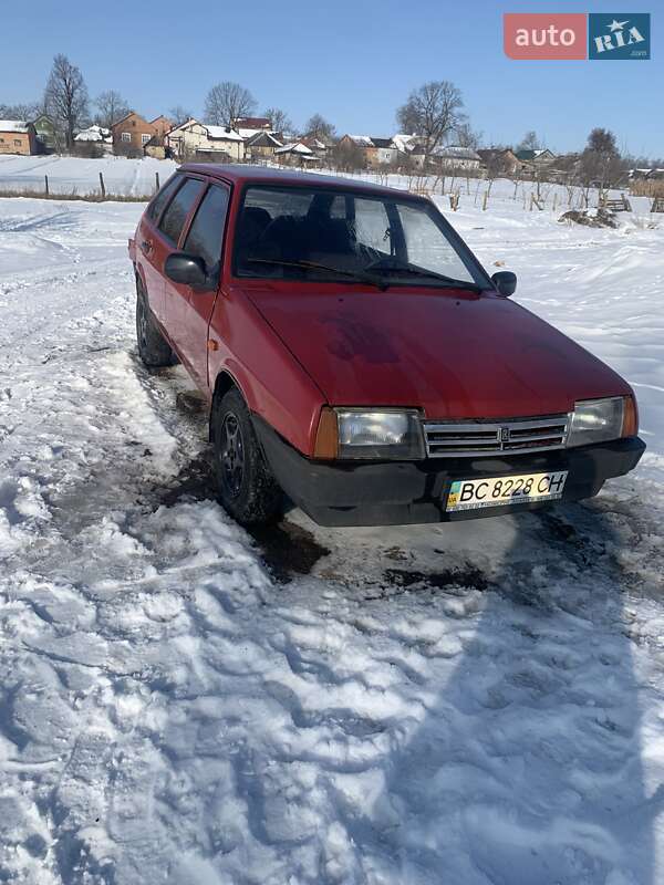 Хэтчбек ВАЗ / Lada 2109 1990 в Львове фото 4 Хэтчбек ВАЗ / Lada 2109 1990 в Львове