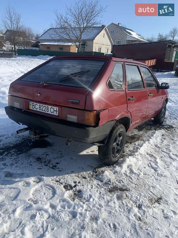 Хэтчбек ВАЗ / Lada 2109 1990 в Львове фото 3 Хэтчбек ВАЗ / Lada 2109 1990 в Львове