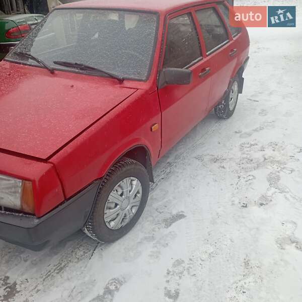 Хэтчбек ВАЗ / Lada 2109 1990 в Хороле