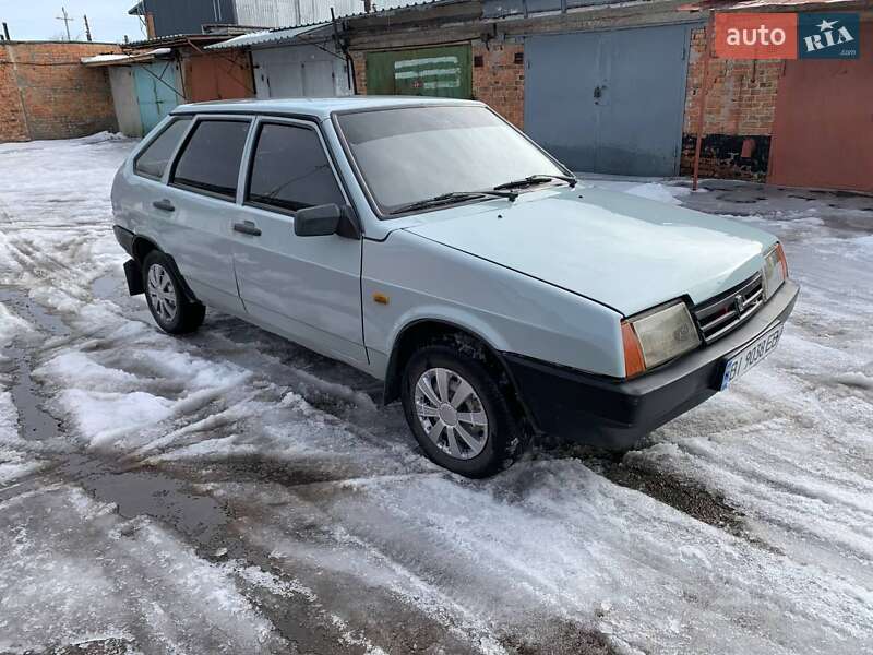 Хэтчбек ВАЗ / Lada 2109 1992 в Полтаве фото 9 Хэтчбек ВАЗ / Lada 2109 1992 в Полтаве