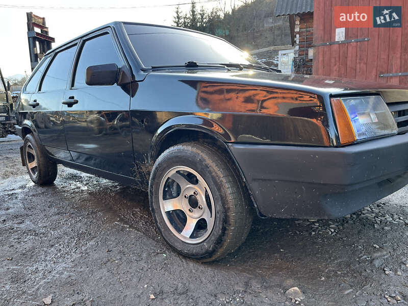 Хэтчбек ВАЗ / Lada 2109 2008 в Верховине