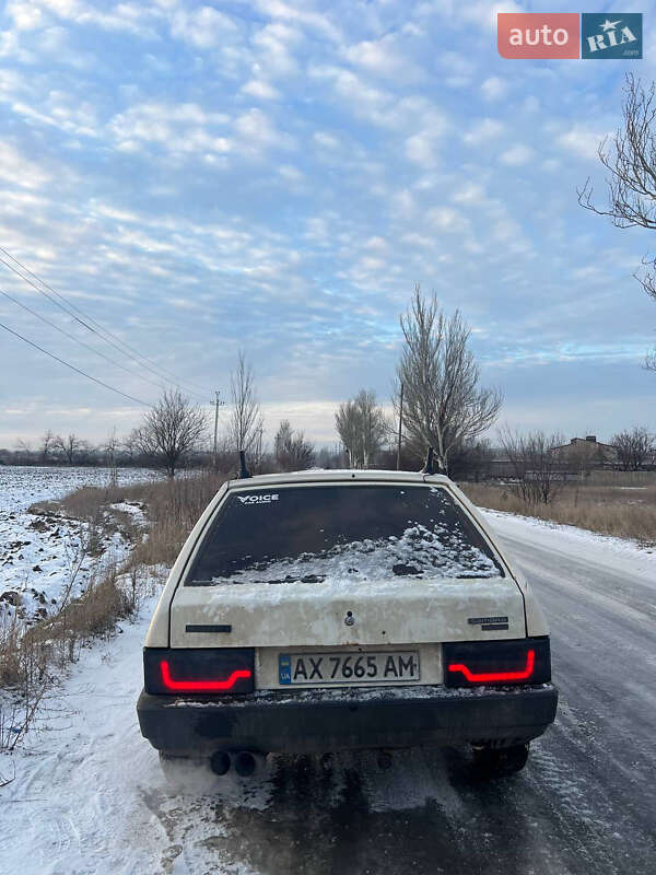 Хэтчбек ВАЗ / Lada 2109 1991 в Славянске фото 6 Хэтчбек ВАЗ / Lada 2109 1991 в Славянске