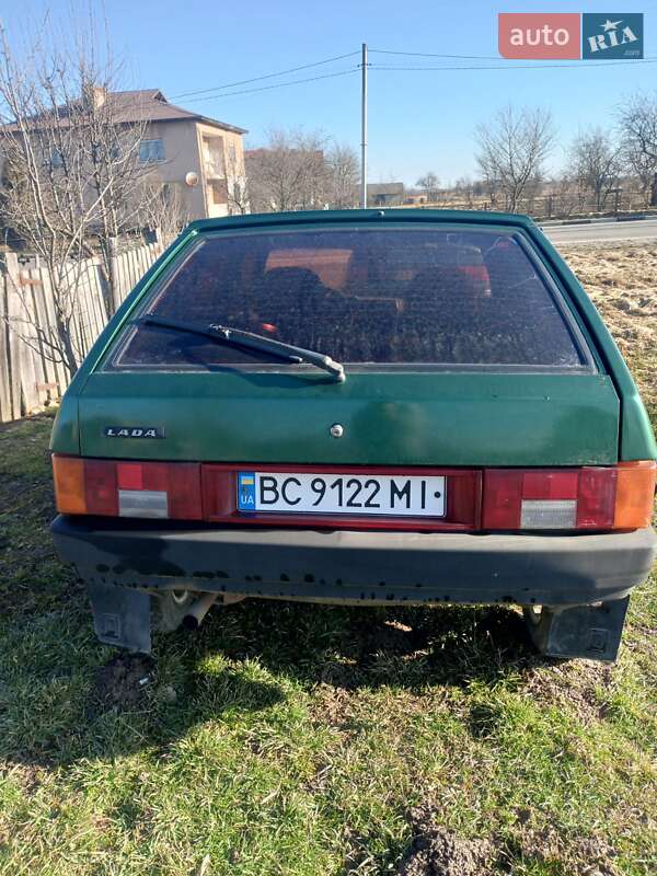 Хэтчбек ВАЗ / Lada 2109 2002 в Стрые