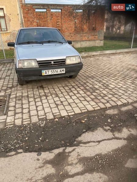 Хэтчбек ВАЗ / Lada 2109 2002 в Кутах