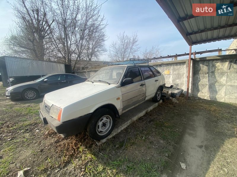 Хэтчбек ВАЗ / Lada 2109 1995 в Киеве фото 8 Хэтчбек ВАЗ / Lada 2109 1995 в Киеве