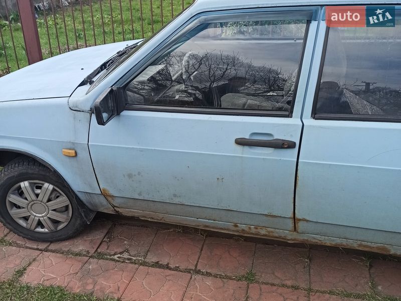 Хетчбек ВАЗ / Lada 2109 1993 в Іванкові фото 5 Хетчбек ВАЗ / Lada 2109 1993 в Іванкові