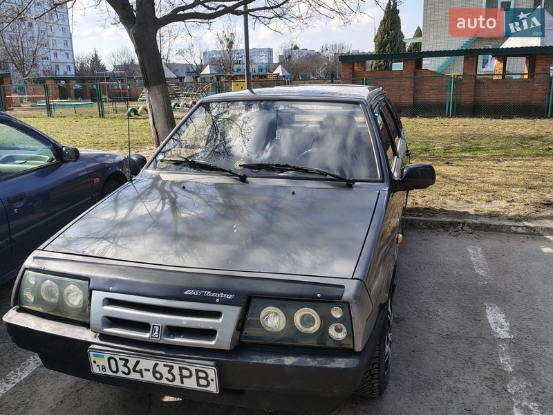 Хэтчбек ВАЗ / Lada 2109 1991 в Нетешине фото 5 Хэтчбек ВАЗ / Lada 2109 1991 в Нетешине