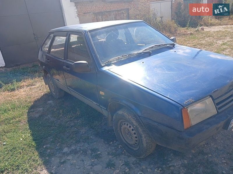 Хэтчбек ВАЗ / Lada 2109 2004 в Теофиполе