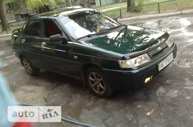 Седан ВАЗ / Lada 2110 2004 в Днепре