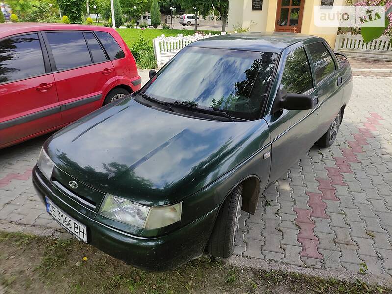 Седан ВАЗ / Lada 2110 2004 в Черновцах