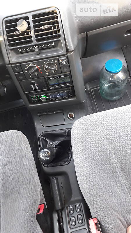 Седан ВАЗ / Lada 2110 2002 в Полонном фото 3 Седан ВАЗ / Lada 2110 2002 в Полонном