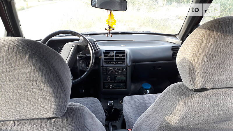 Седан ВАЗ / Lada 2110 2002 в Полонном фото 6 Седан ВАЗ / Lada 2110 2002 в Полонном