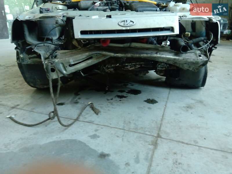 Седан ВАЗ / Lada 2110 1999 в Краматорске фото 2 Седан ВАЗ / Lada 2110 1999 в Краматорске