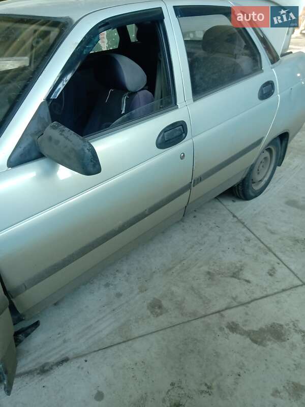 Седан ВАЗ / Lada 2110 1999 в Краматорске фото 3 Седан ВАЗ / Lada 2110 1999 в Краматорске