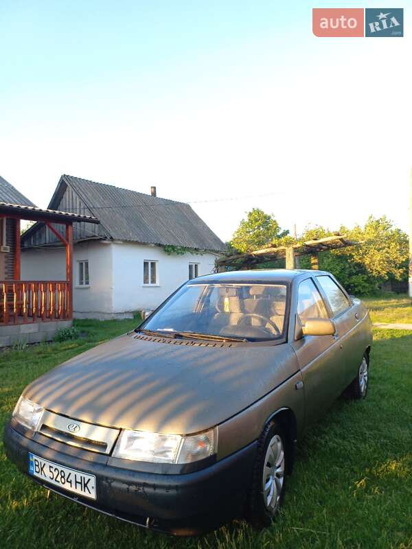 Седан ВАЗ / Lada 2110 2000 в Рокитном