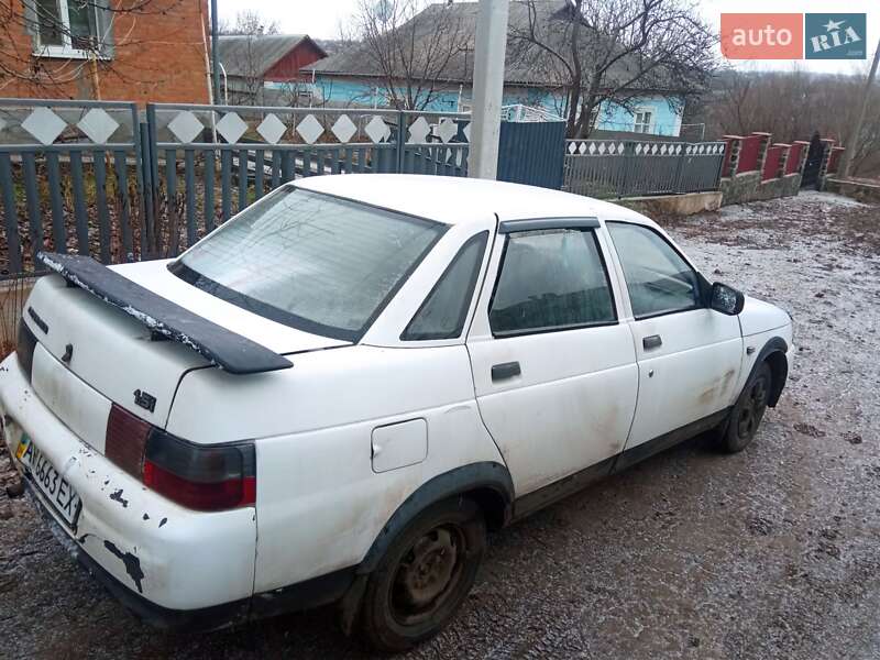 Седан ВАЗ / Lada 2110 2000 в Гайвороне фото 4 Седан ВАЗ / Lada 2110 2000 в Гайвороне