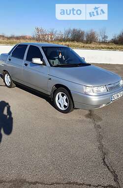 Хэтчбек ВАЗ / Lada 2110 2007 в Мукачево