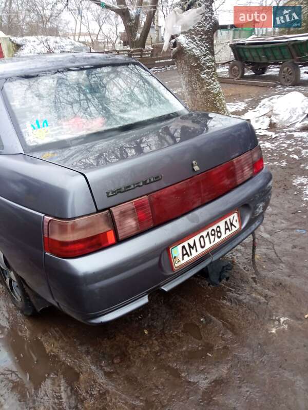 Седан ВАЗ / Lada 2110 2001 в Гоще