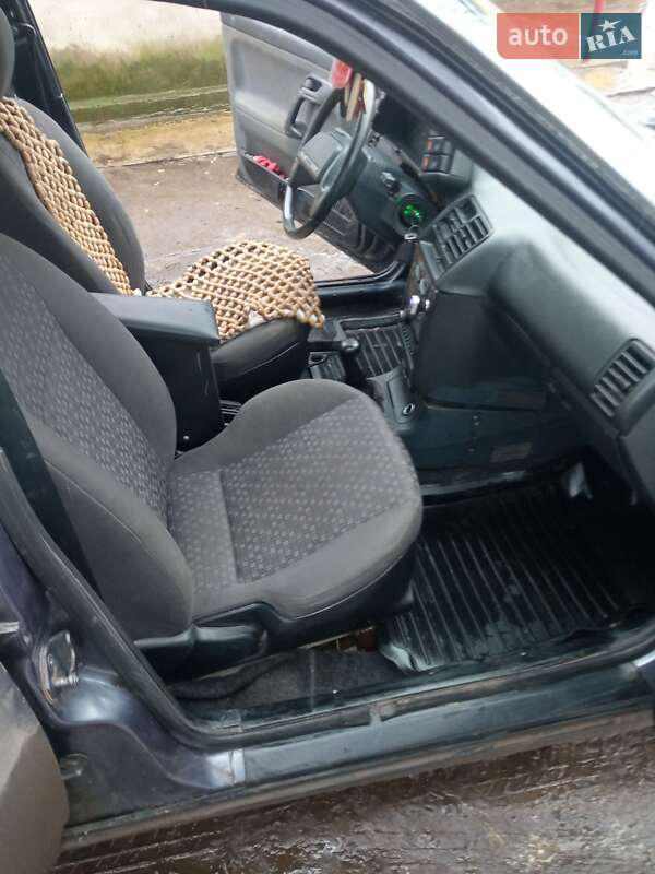 Седан ВАЗ / Lada 2110 2001 в Гоще