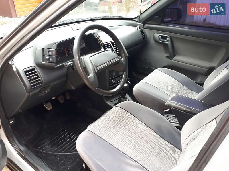 Седан ВАЗ / Lada 2110 2007 в Львове фото 3 Седан ВАЗ / Lada 2110 2007 в Львове